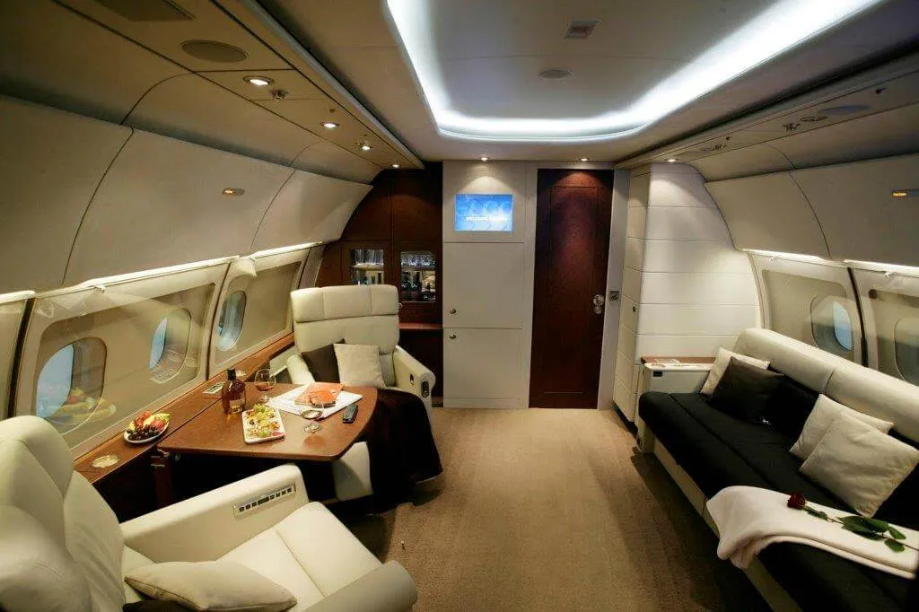 Representative cabin interior of the Bombardier Global 5000