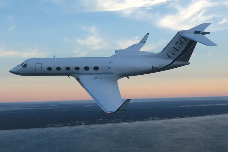 Gulfstream G450 on the ramp