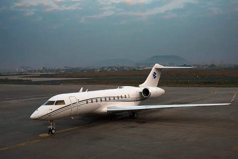 Bombardier Global 5000 on the ramp
