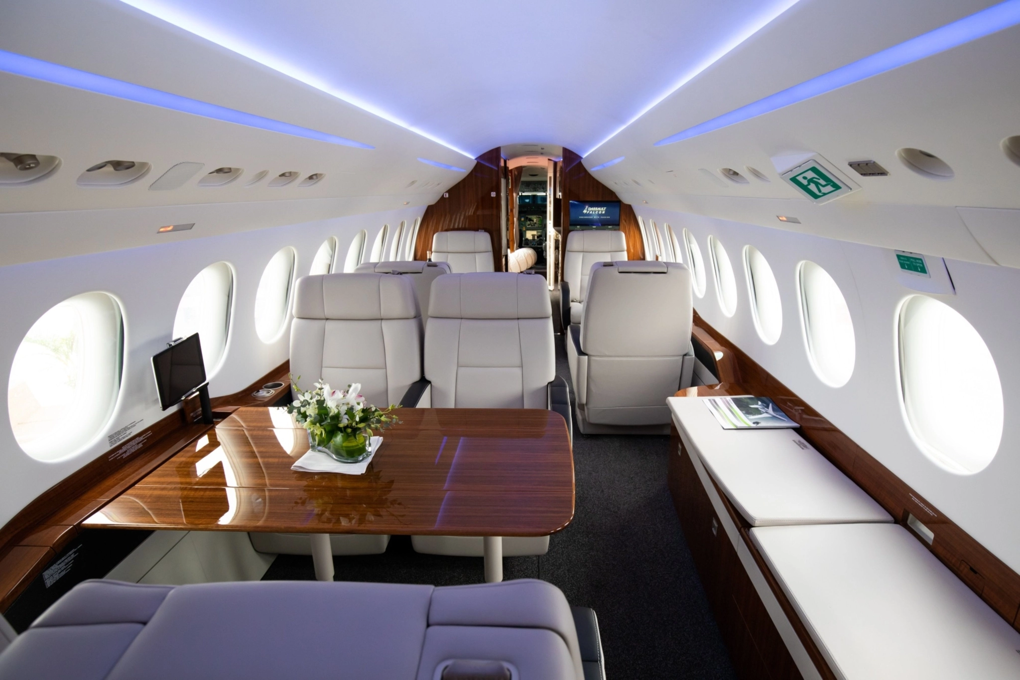 How much does a private charter jet in Los Angeles cost? | VelocityJets